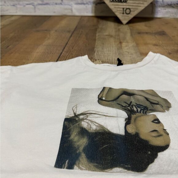 H&M Ariana grande tshirt - Picture 8 of 10
